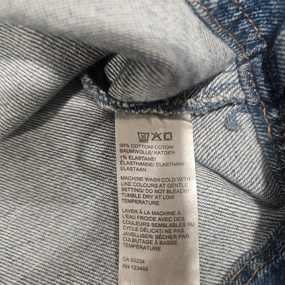 CORE Life Classic Streetwear, Medium Wash Frayed Denim Jean Jacket - S. Large - Picture 7 of 8